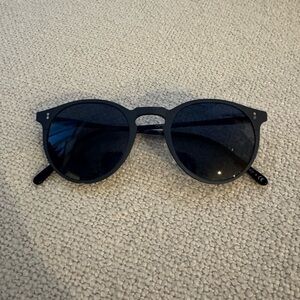Oliver Peoples Elias Sunglasses in Blue/Navy